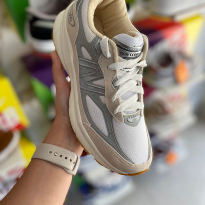 New Balance bege
