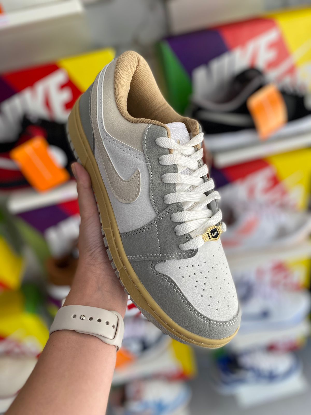 Jordan branco cinza bege