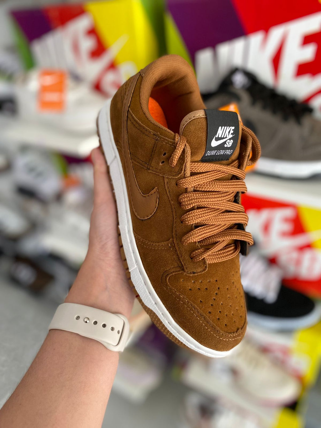 Nike dunk caramelo camurça